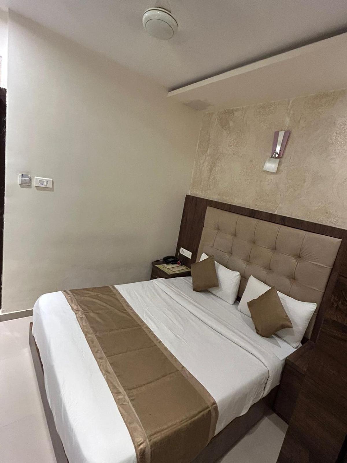 Hotel Bkc Mannat 孟买 外观 照片