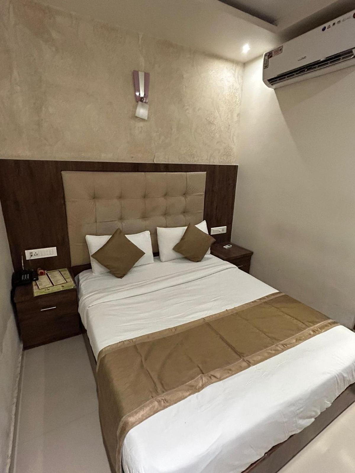 Hotel Bkc Mannat 孟买 外观 照片